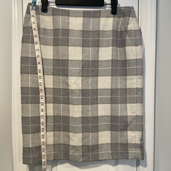 Tommy Hilfiger Size 10 Wool Blend Lined Gray Gold Metallic Plaid Pencil Skirt - Picture 3 of 10